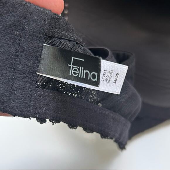 Felina Aubrie Cushion Comfort Bra w/ Multi-way Straps in Black - Picture 2 of 5